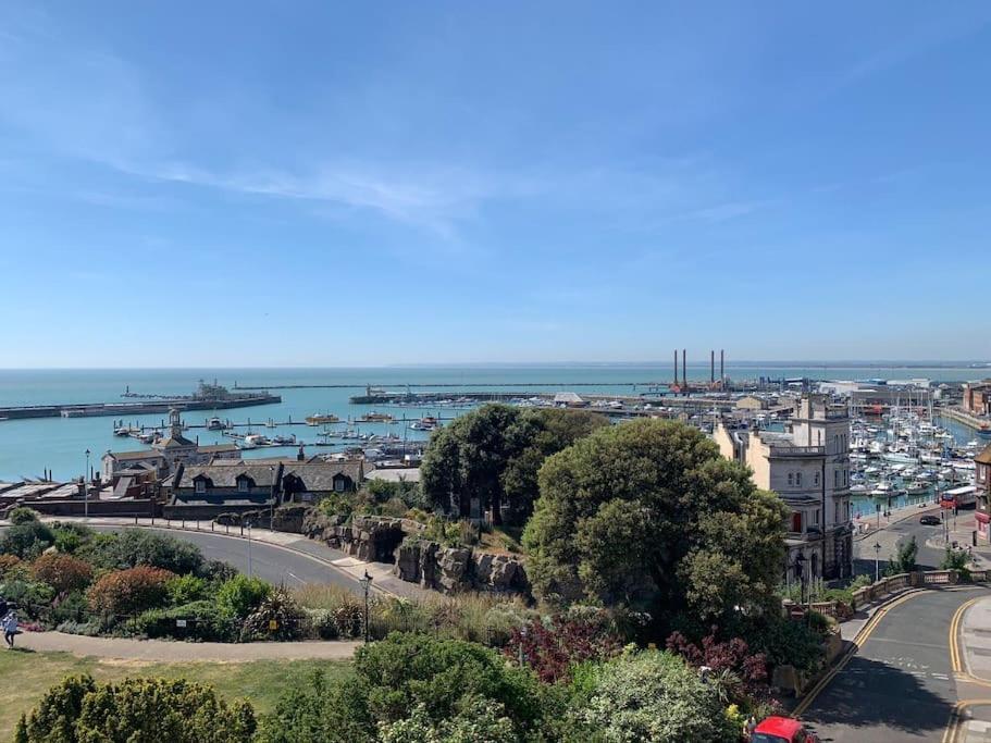 Georgian 5 Storey House, Seaviews, Cinema Room Ramsgate Extérieur photo